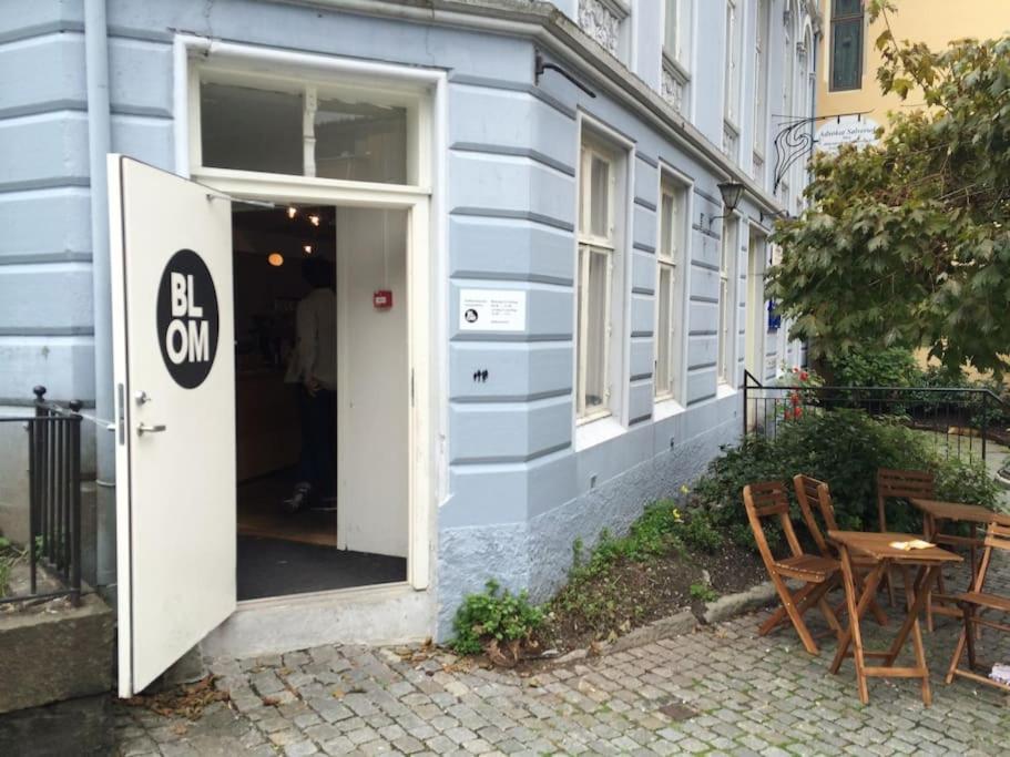 Spacious Historical Art Oasis In The City Center Bergen Bagian luar foto